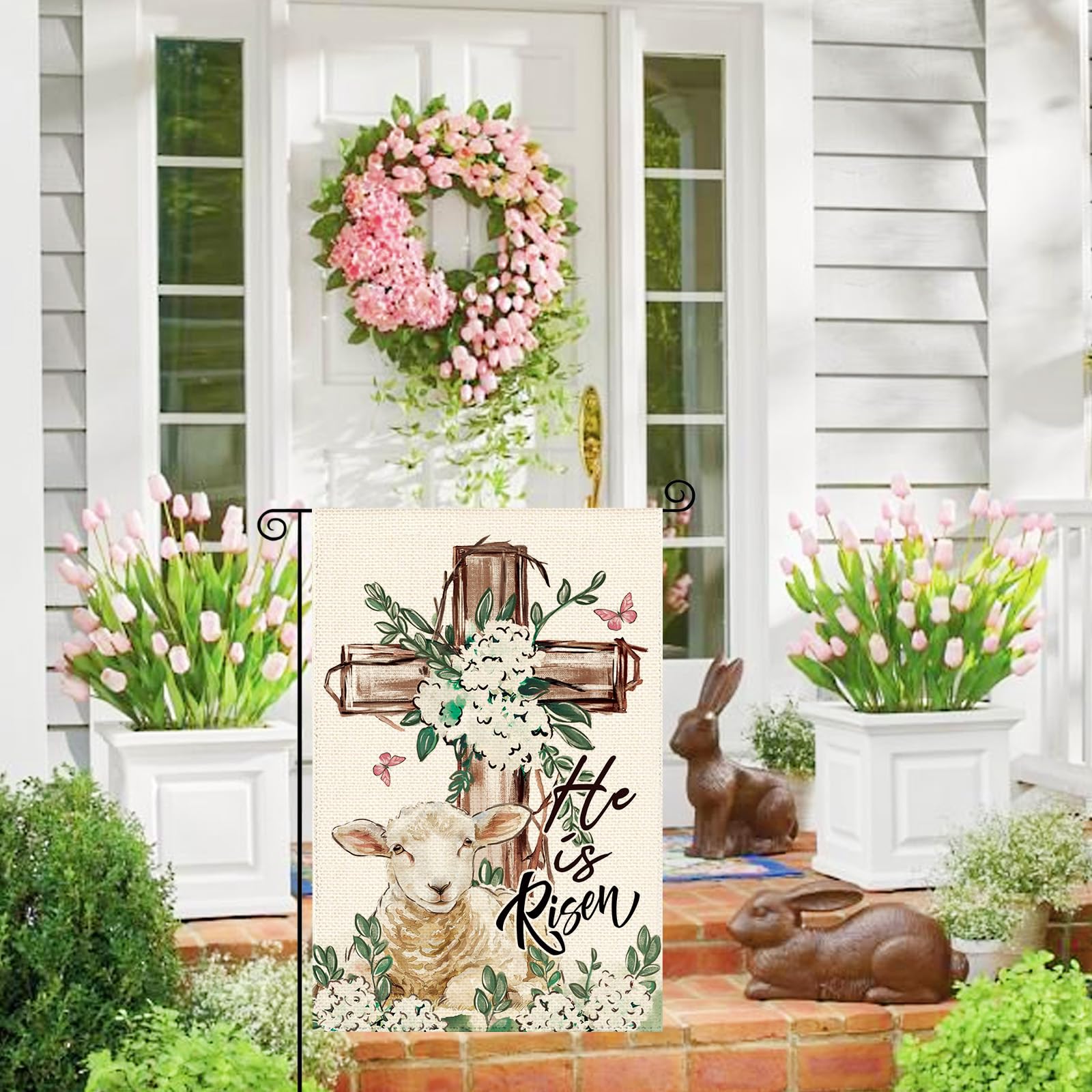 Tikeciti spring cross hydrangeas flag, adds garden cheer and festive flair.
