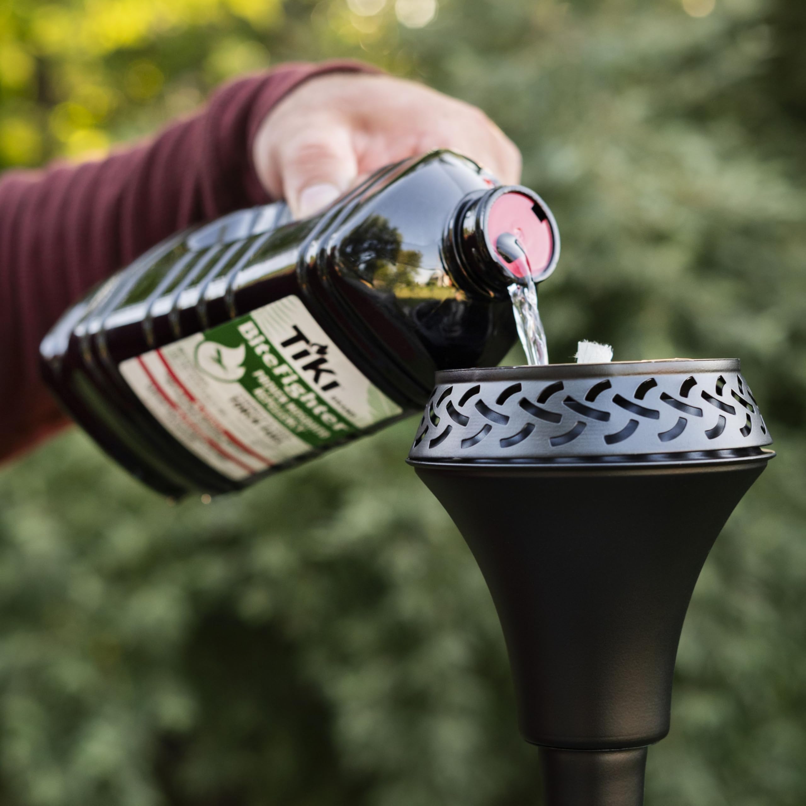 TIKI BiteFighter clean-burning fuel reduces soot and smoke during use