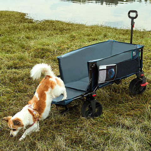 Timber Ridge mesh-bottom wagon enabling quick cleaning after use.