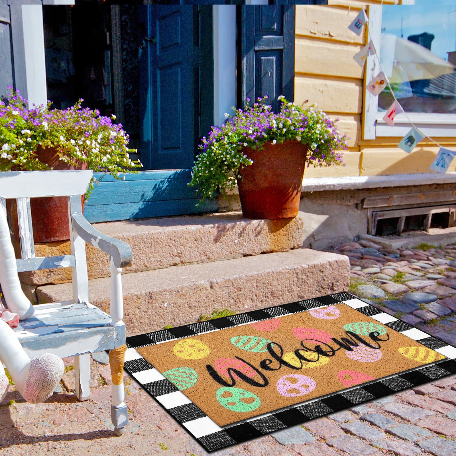 Tinideya black and white plaid door mat enhances curb appeal outdoors.