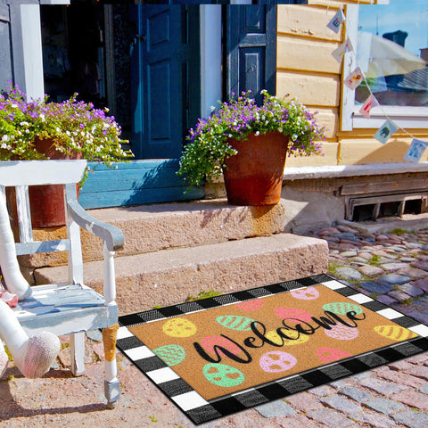 Tinideya black and white plaid door mat enhances curb appeal outdoors.