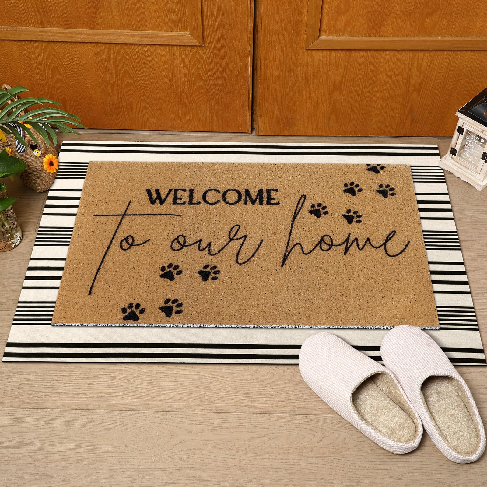 Tinideya non-slip rubber backing ensures stable footing at door.