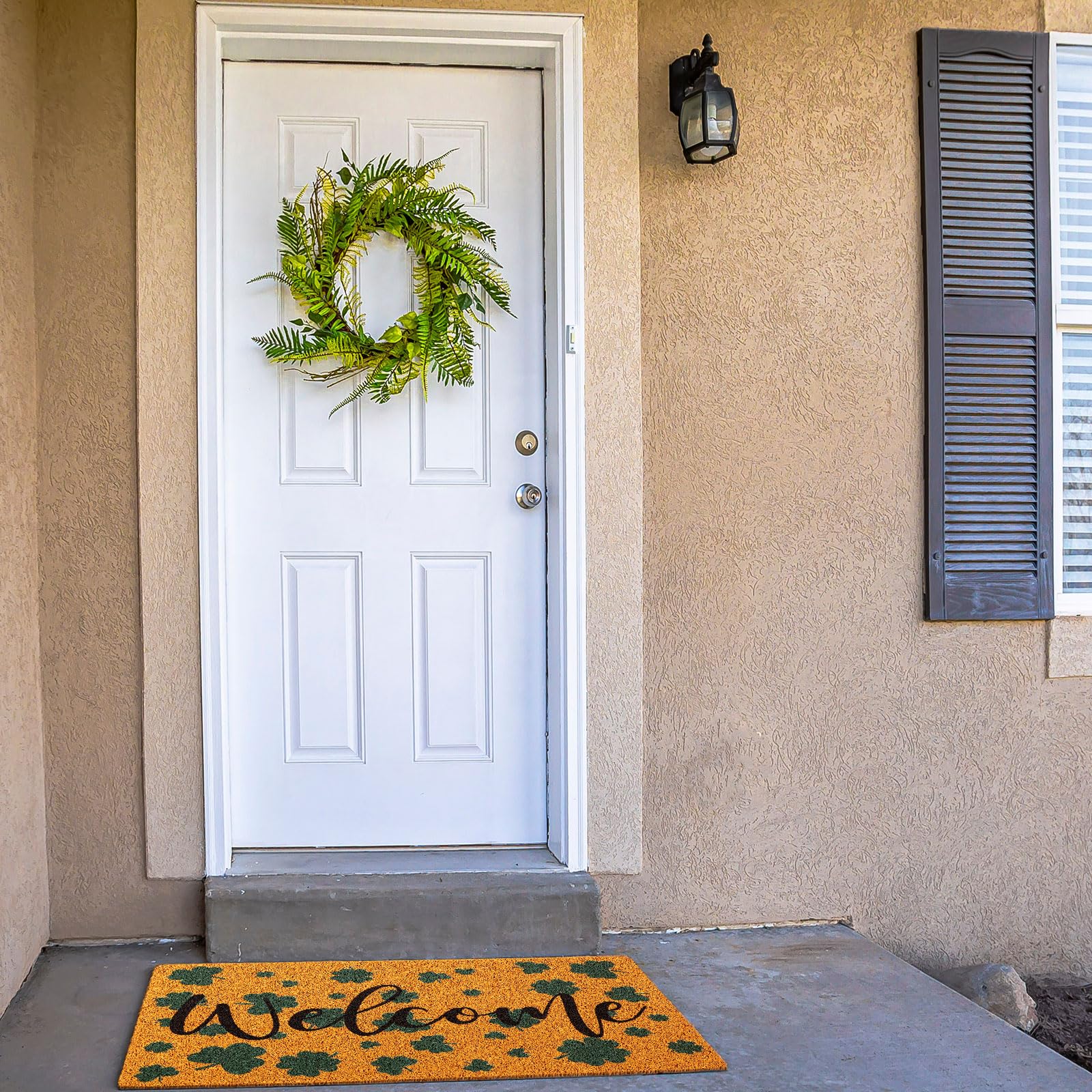 Tinideya welcome mat adds festive charm to entryways
