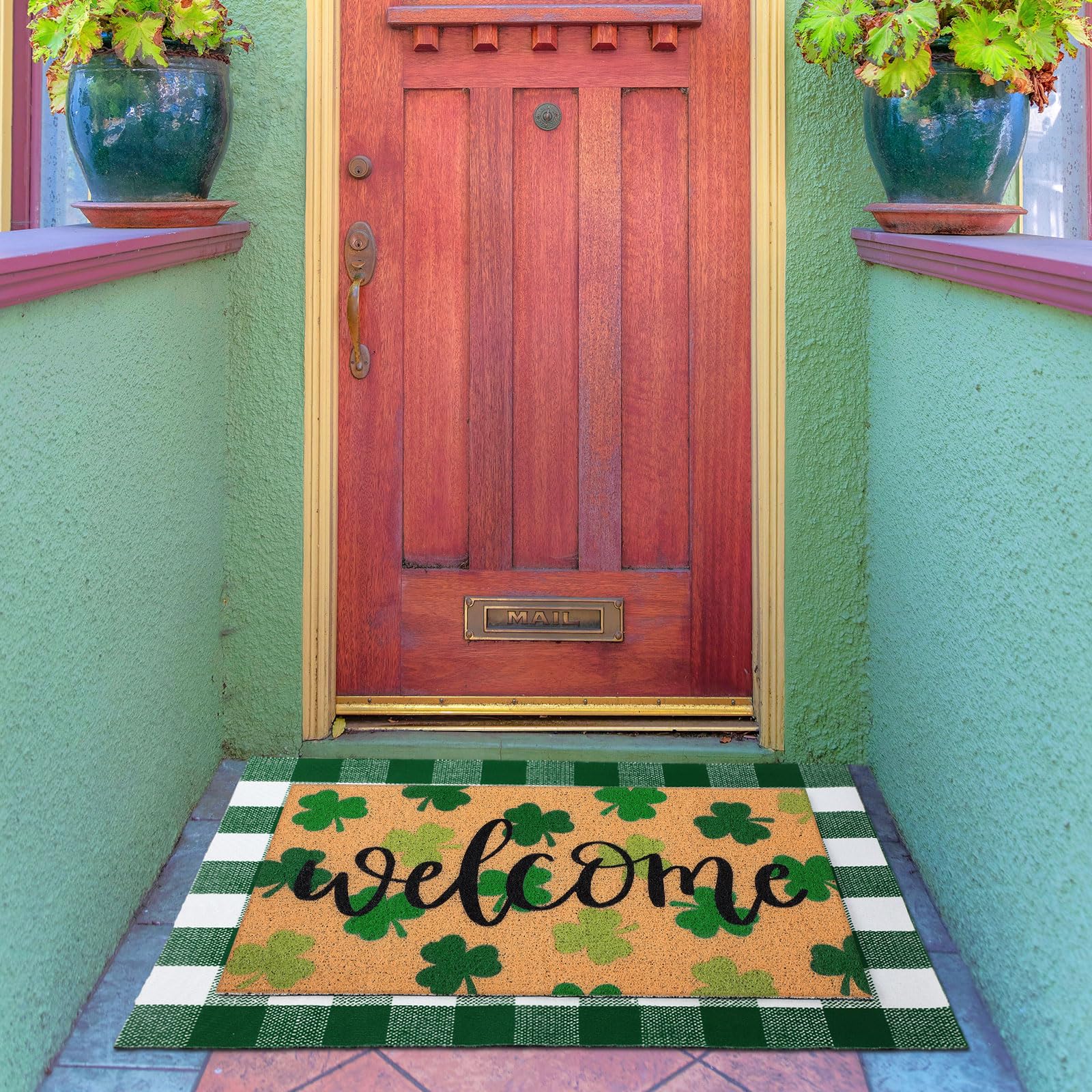 Tinideya St. Patrick's Day buffalo plaid mat adds seasonal charm to outdoor entryways.
