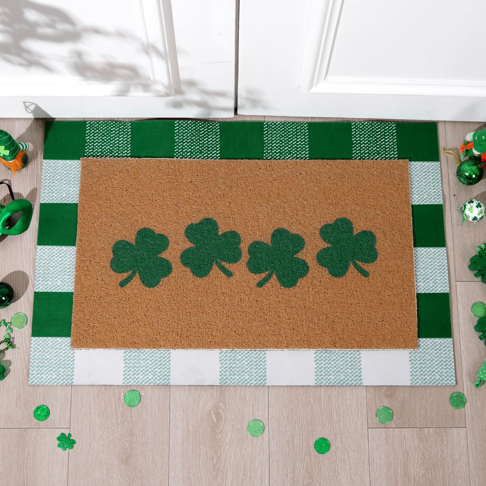 Tinideya welcome mat brightens entryway and sets seasonal mood.