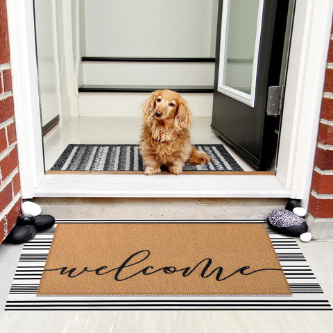 Tinideya two-piece set enhances seasonal front door styling.