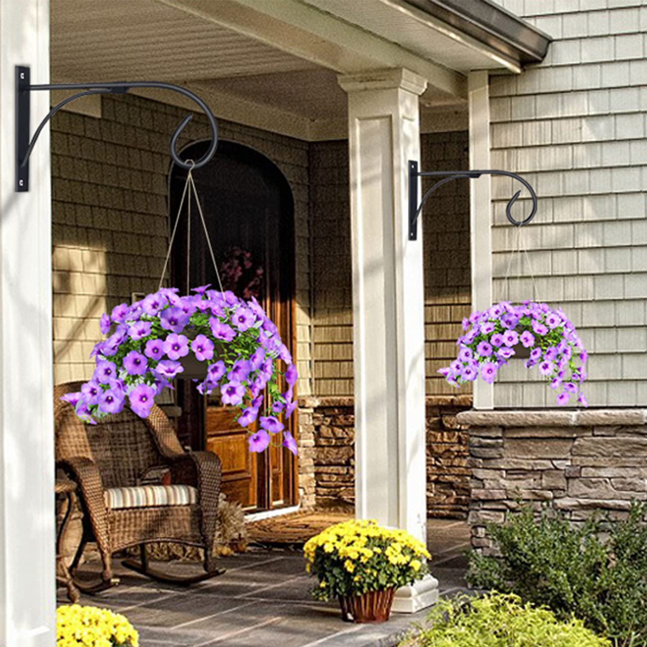 Tinsow iron wall hook adds versatile outdoor décor for any space.