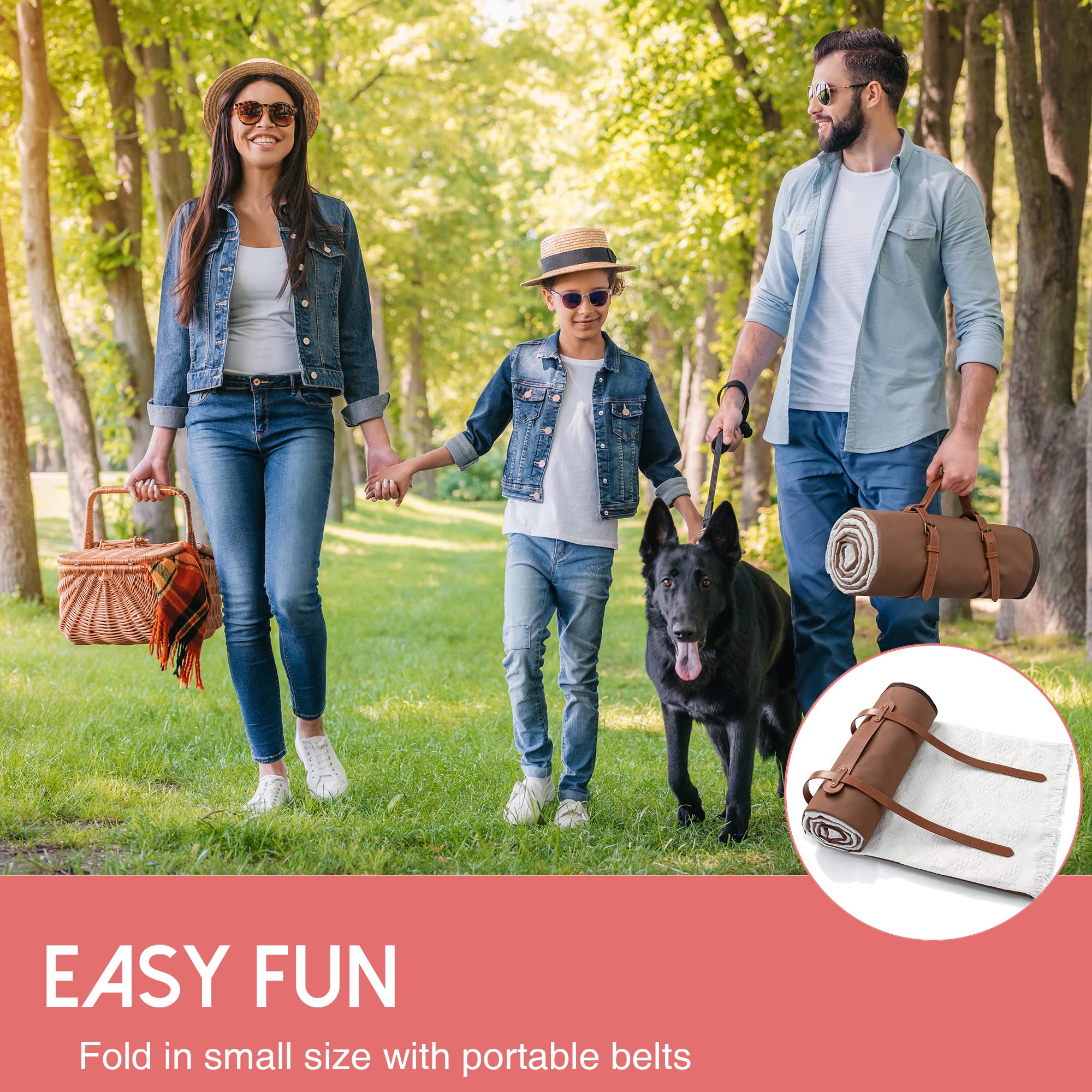 Machine-washable top layer for easy cleaning on Tiny Land blanket.