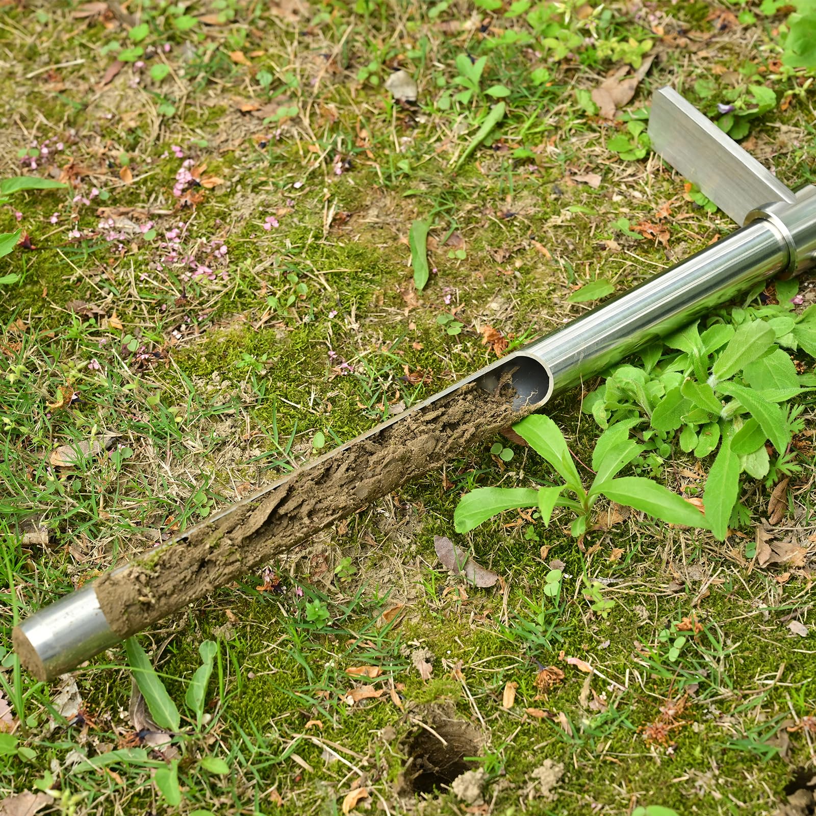 TIRYIUOU portable field kit supports on-site soil analysis with ease.