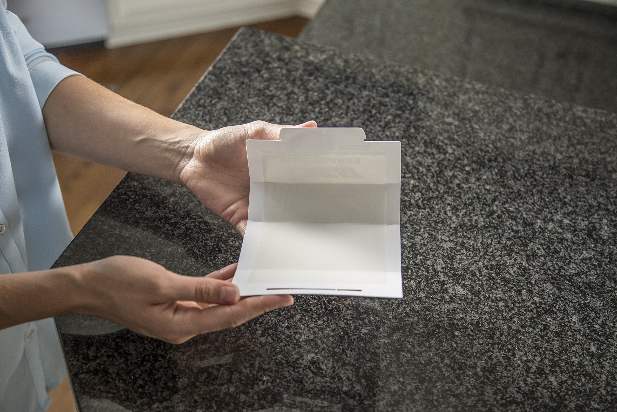Tomcat glue boards professional-strength hold for steady trapping.