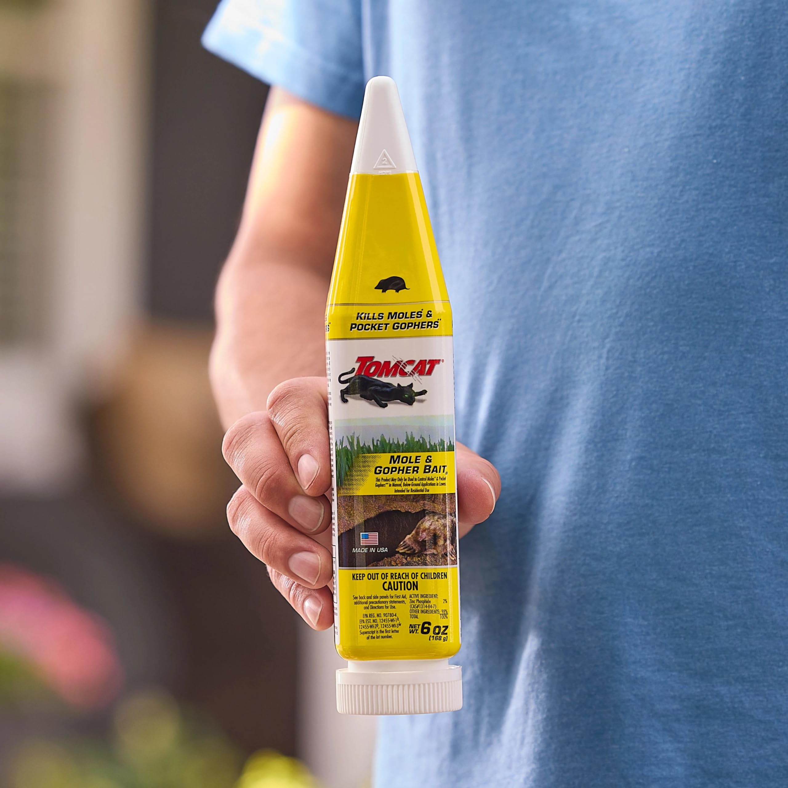 Tomcat Mole & Gopher Bait burrow-entry focus for targeted pest control.