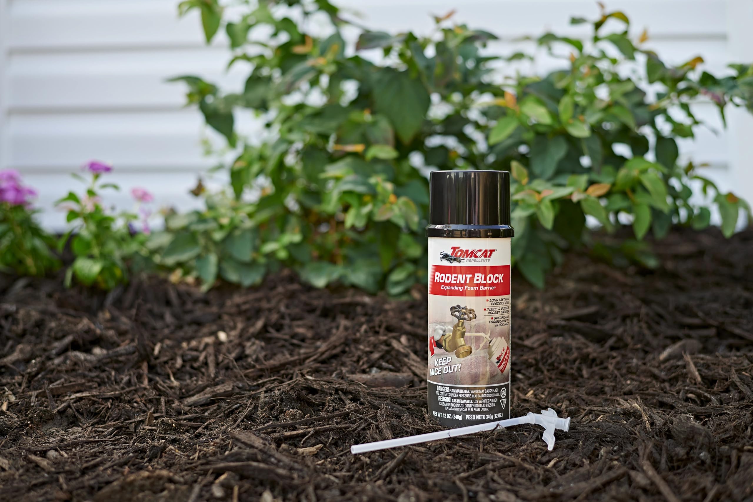 Tomcat Rodent Block expands best at 60–90°F for optimal results.