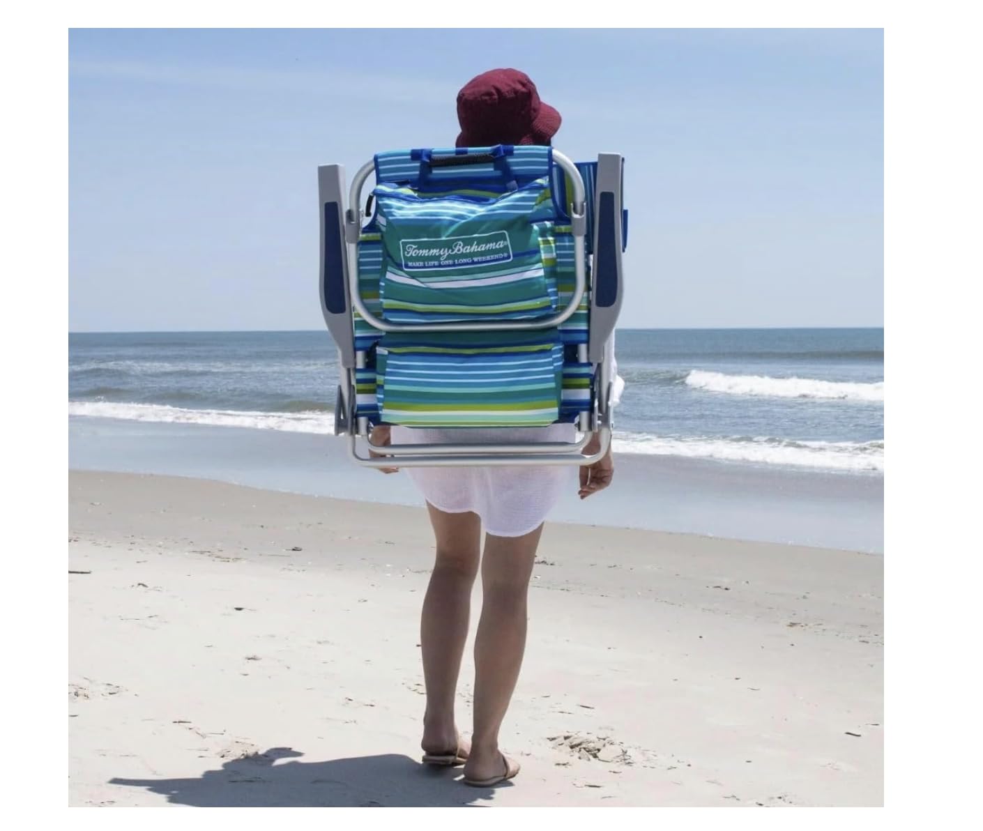 Tommy Bahama insulated cargo pouch keeps drinks cool during long beach days