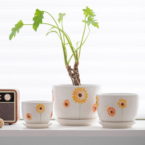 Ton Sin hand-made ceramic texture showcasing artisan craftsmanship.
