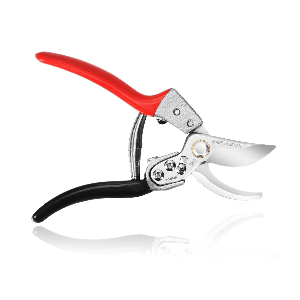 TONMA JP pruning shears blade close-up showing sharp SK5 steel for clean cuts