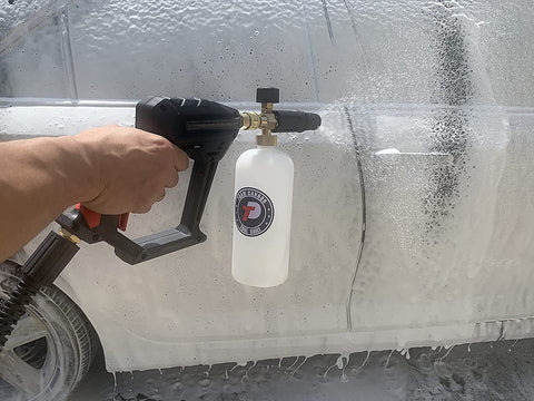 Tool Daily car wash nozzle focuses spray for efficient vehicle cleaning
