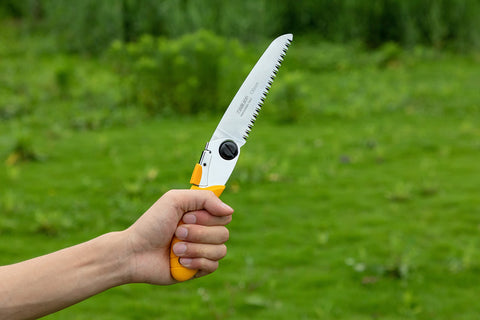Toolux durable SK5 blade designed for outdoor tasks.