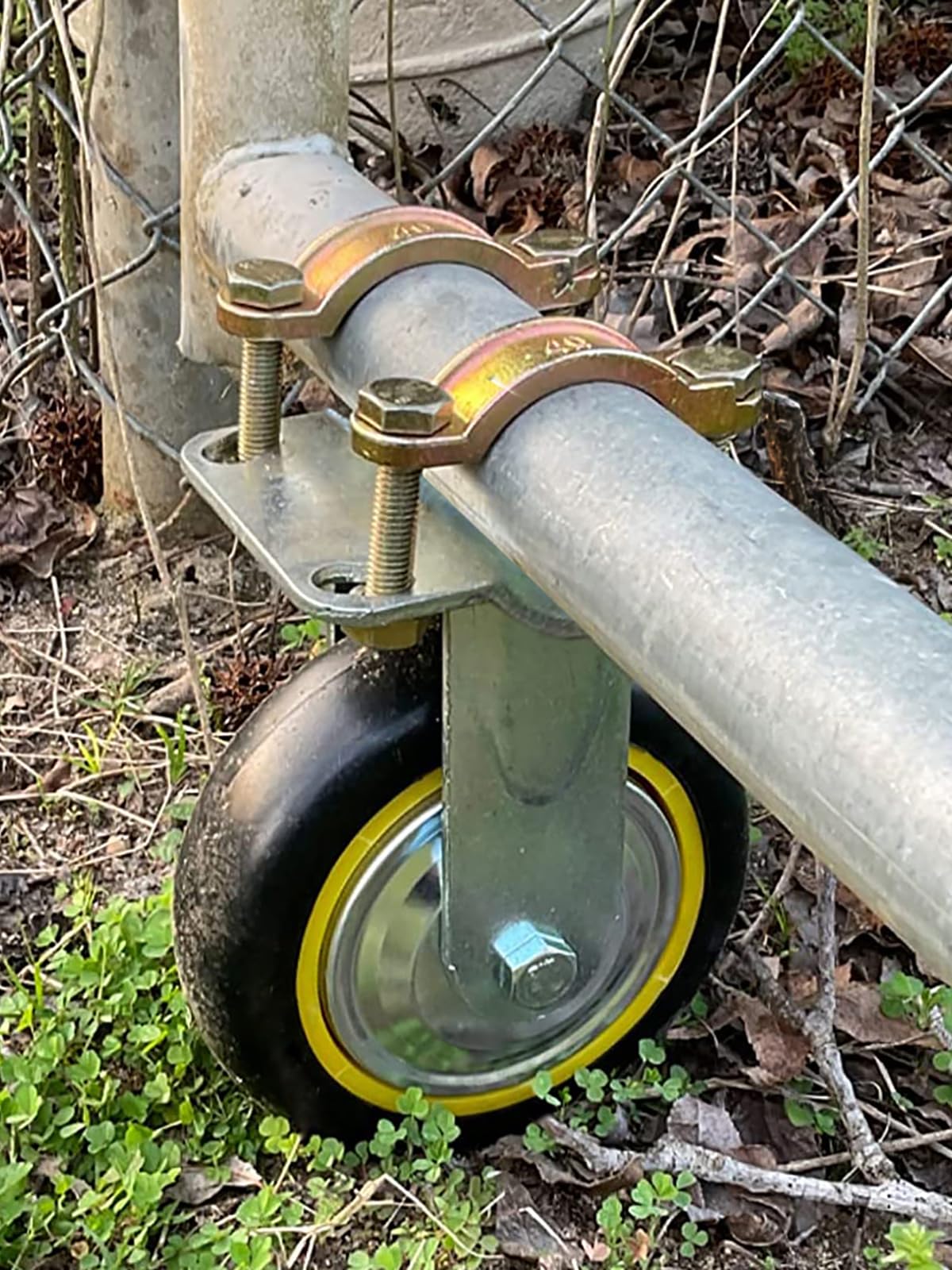 TOOPTATE 6-inch gate wheel on metal tube provides sturdy gate support.