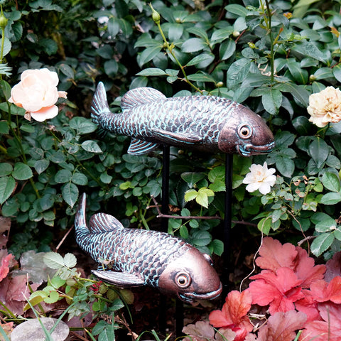 Tooyuart resin koi fish artwork withstands sun and rain outdoors