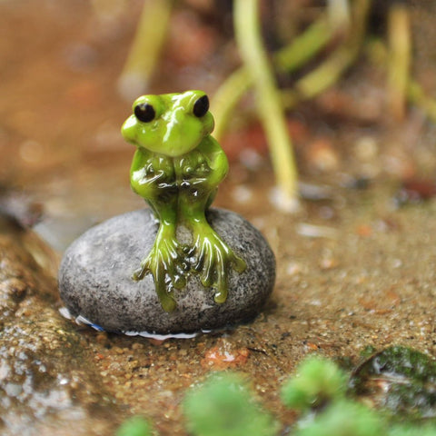 Top Collection designer resin casting ensures durable, high-quality fairy garden piece.