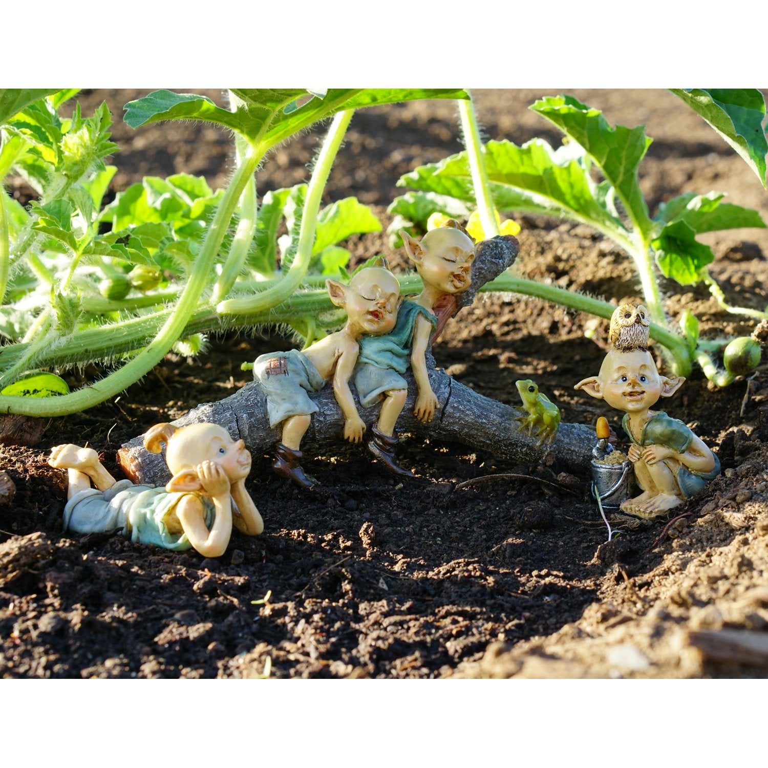 Top Collection designer resin fairy garden piece with durable charm