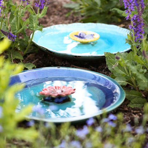 Topadorn birdbath doubles as a feeder for birds