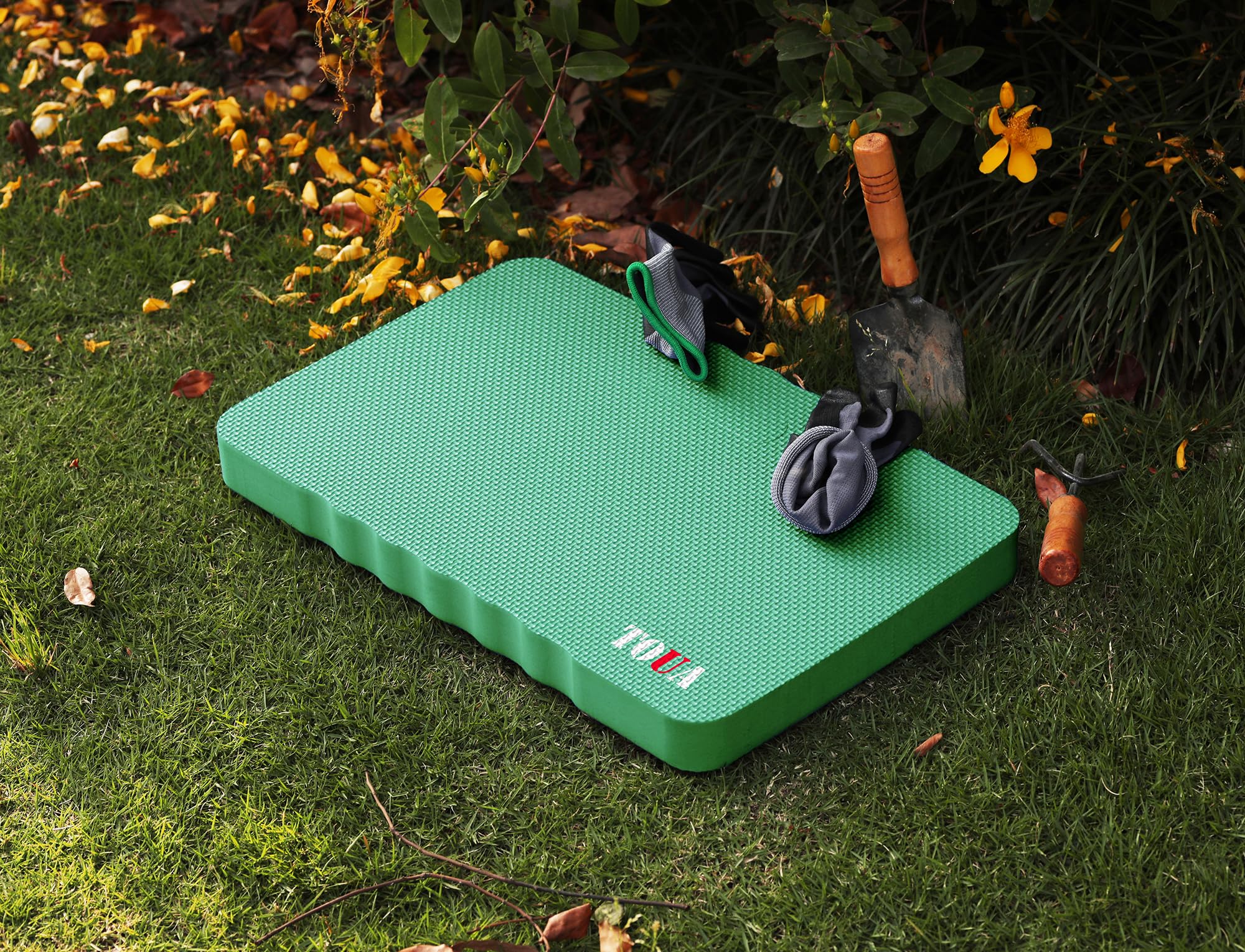 TOUA kneeling pad large 17.8 x 11 inch surface area.