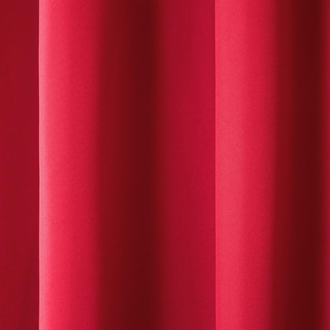 Town & Country Basics light-filtering opacity lets in natural light while maintaining privacy.