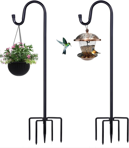 ToyHotels shepherd hooks securely display bird feeders outdoors with a sturdy five-prong base.