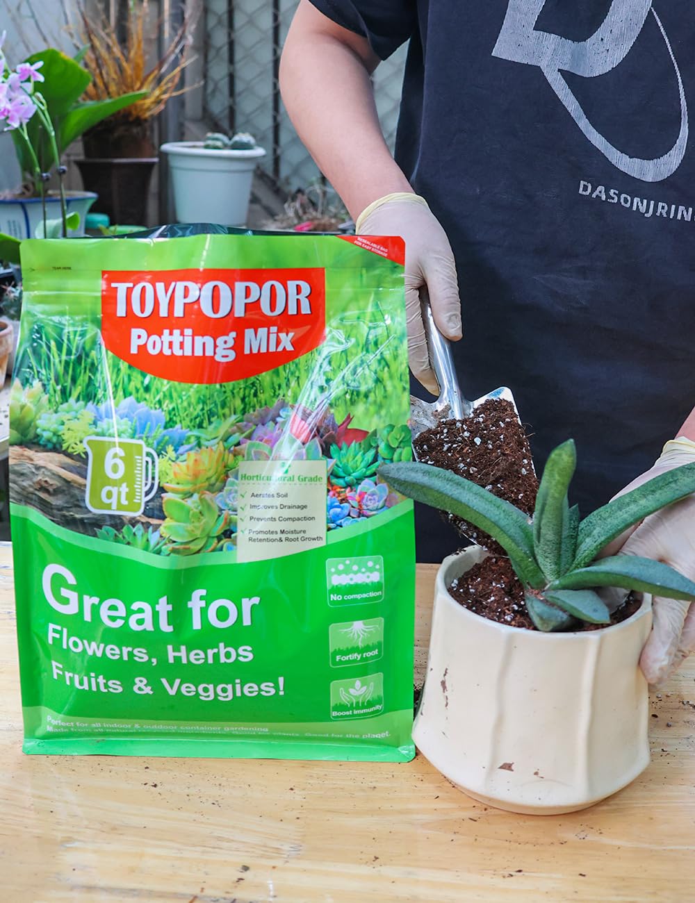 TOYPOPOR 6-quart bag ideal for indoor or outdoor use in pots.