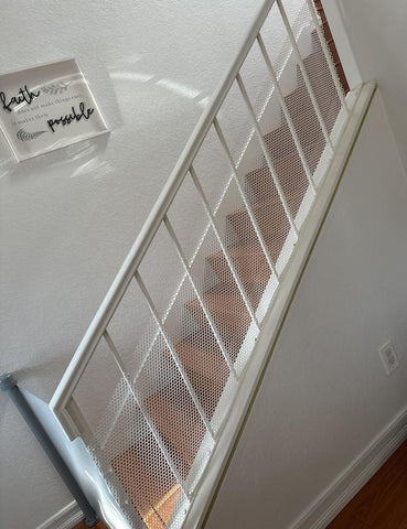 TOYPOPOR hexagonal mesh design helps block small animals while allowing airflow.