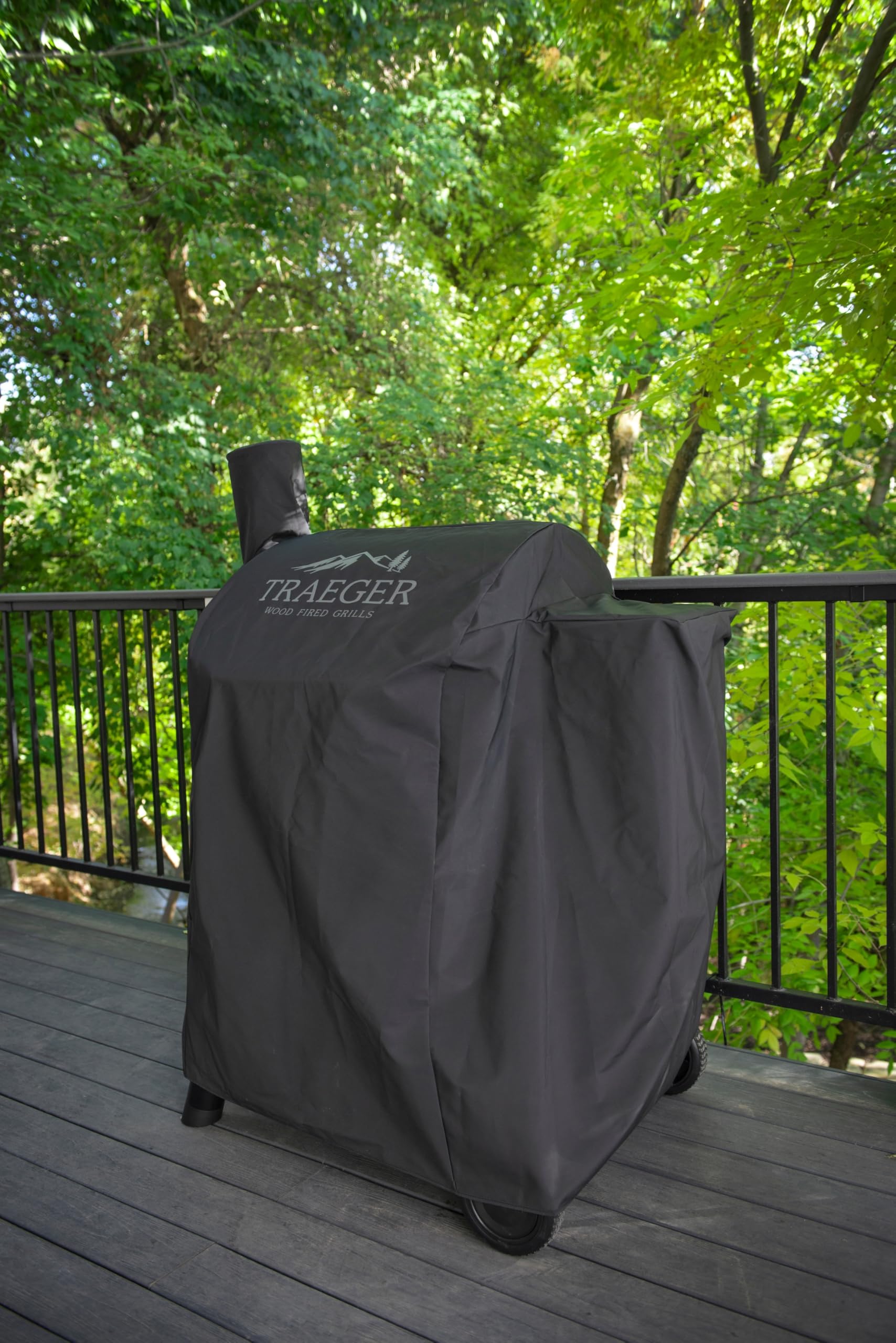 Traeger BAC503 snug-fit design makes cover easy to slip on and off.