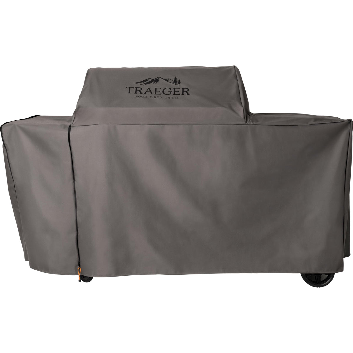 Traeger BAC776 all-weather cover protecting Woodridge Pro from rain and sun
