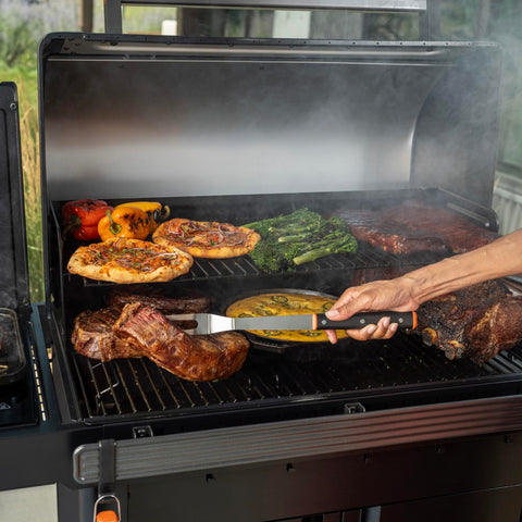 Traeger BAC791 dishwasher-safe handle for easy cleanup after grilling.