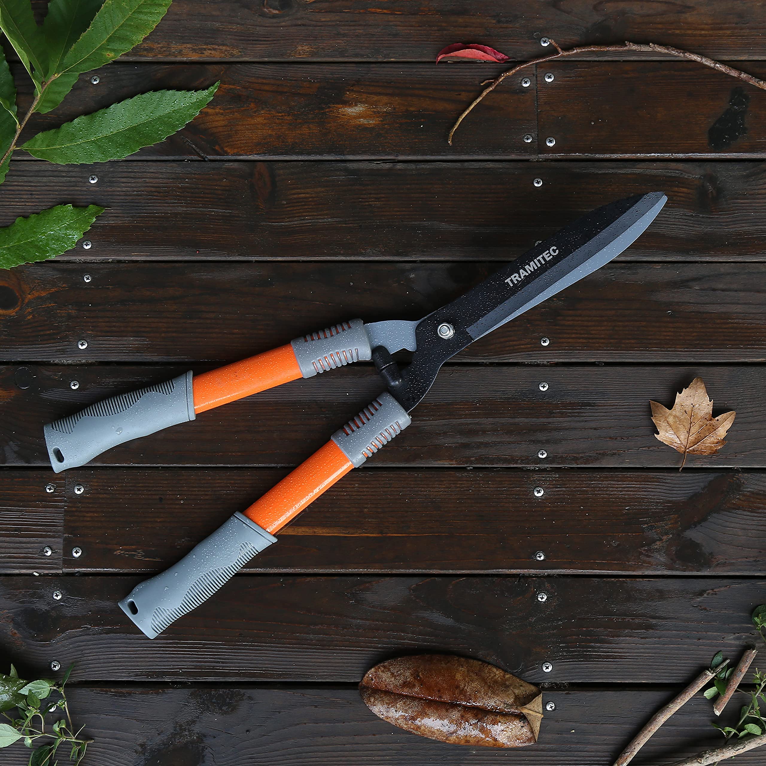 TRAMITEC blades with coating offer easy maintenance and longer life.