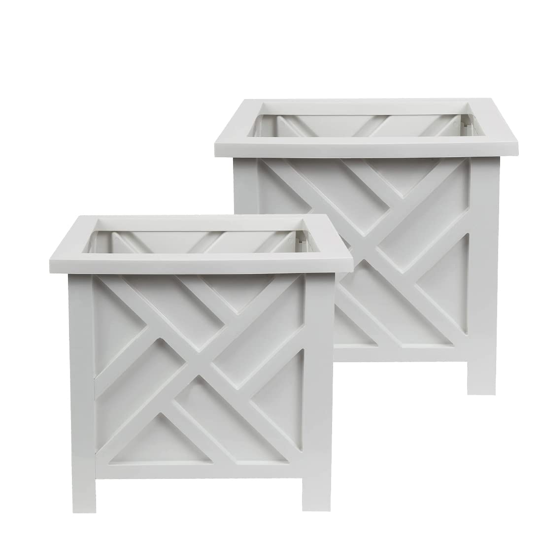 Trenton Gifts Chippendale white planter close detail shows durable polypropylene.