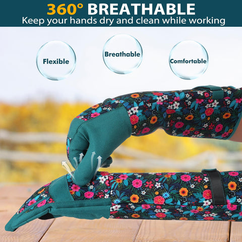 Trifabricy gloves have an elastic wrist that stays secure and reduces dirt entry.