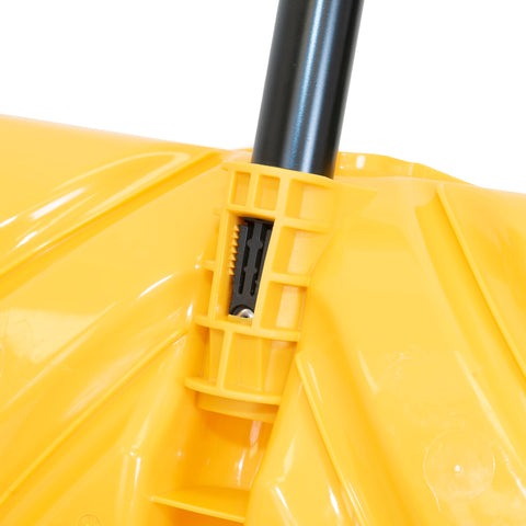 True Temper quick-connect attachment enabling fast assembly