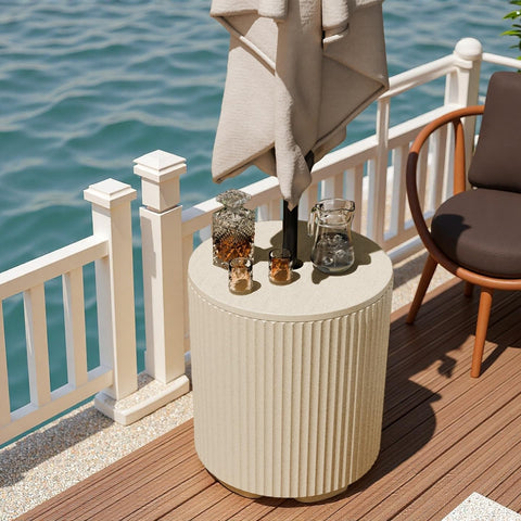 Trygoal frost-resistant design suited for beach, deck, or lawn use.