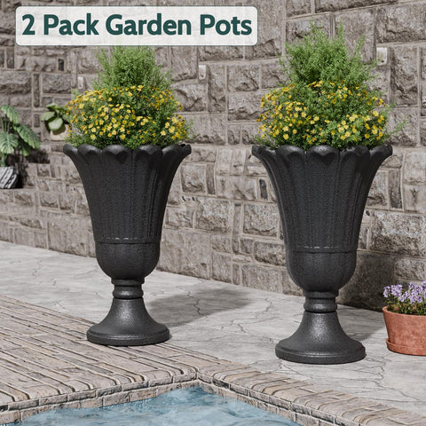 Trygoal water storage bottom design helps maintain soil humidity