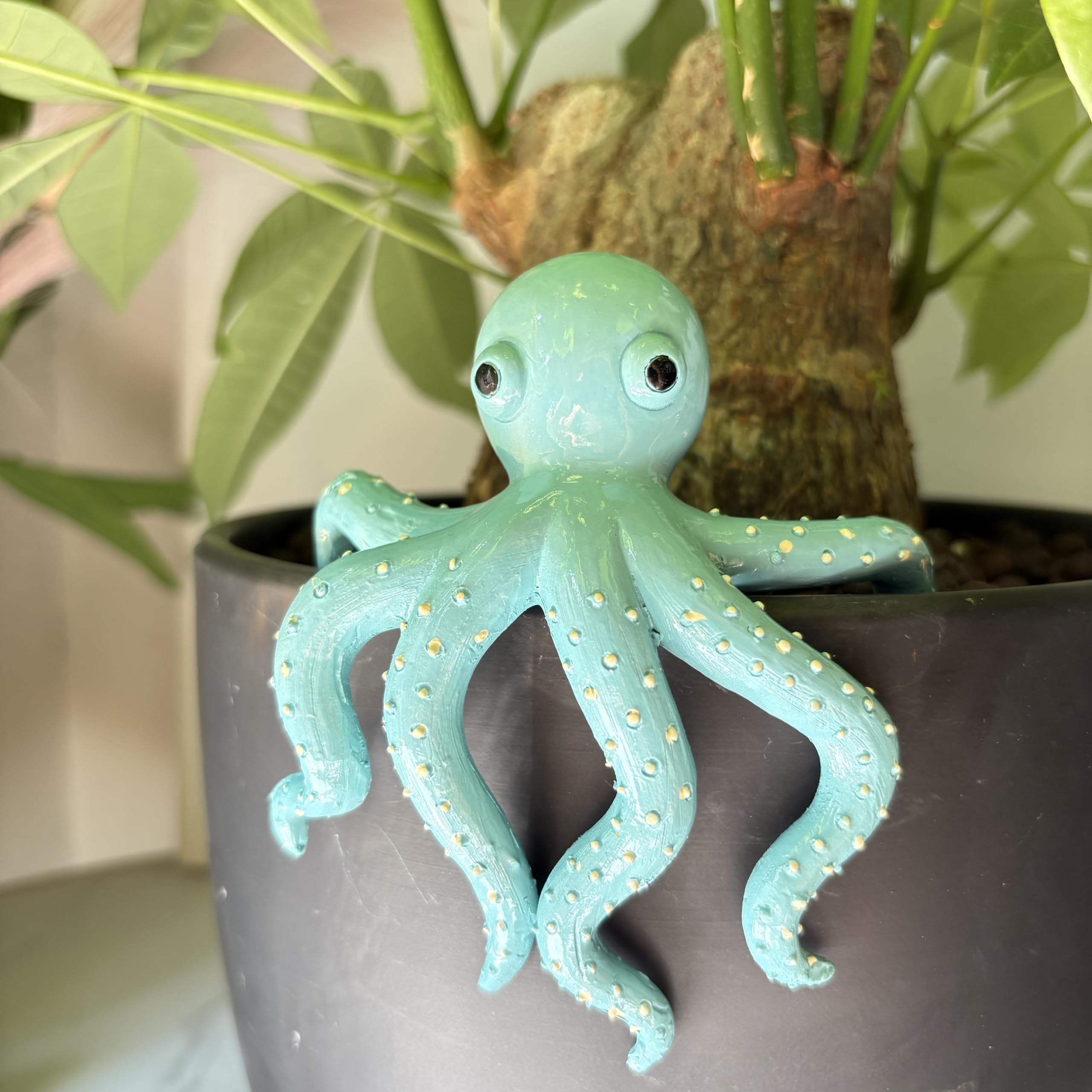 TSCVPJL octopus edge ornament for vases and frames.