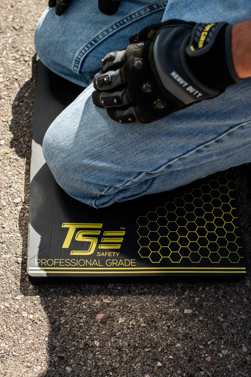 TSE Safety True Flex kneeling pad with handle for easy transport