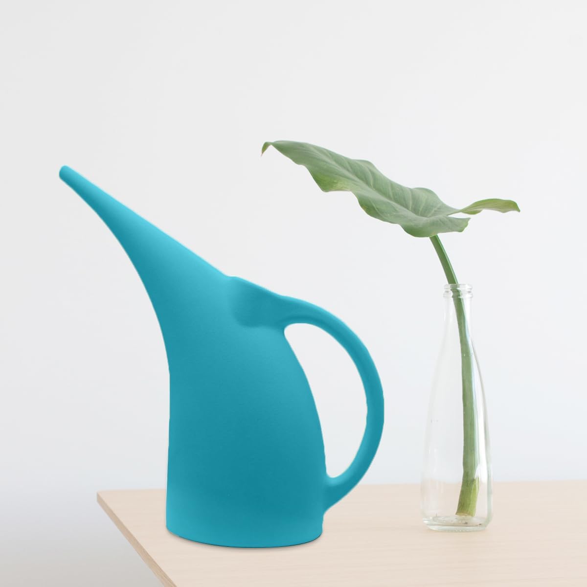 TTAOE GN cloak-shaped blue design adds style to your tools collection.