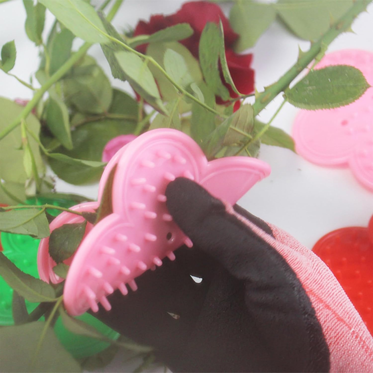 TTOVIA Floral Tool Kit plastic rose thorn remover ready for gentle stem work