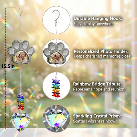 TUCUXY paw-shaped frame highlights your photo within a bright, reflective display.