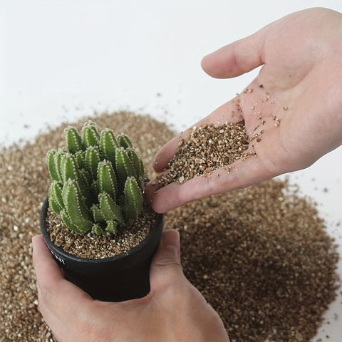 Tunleki vermiculite hydroponics media supports steady nutrient retention.