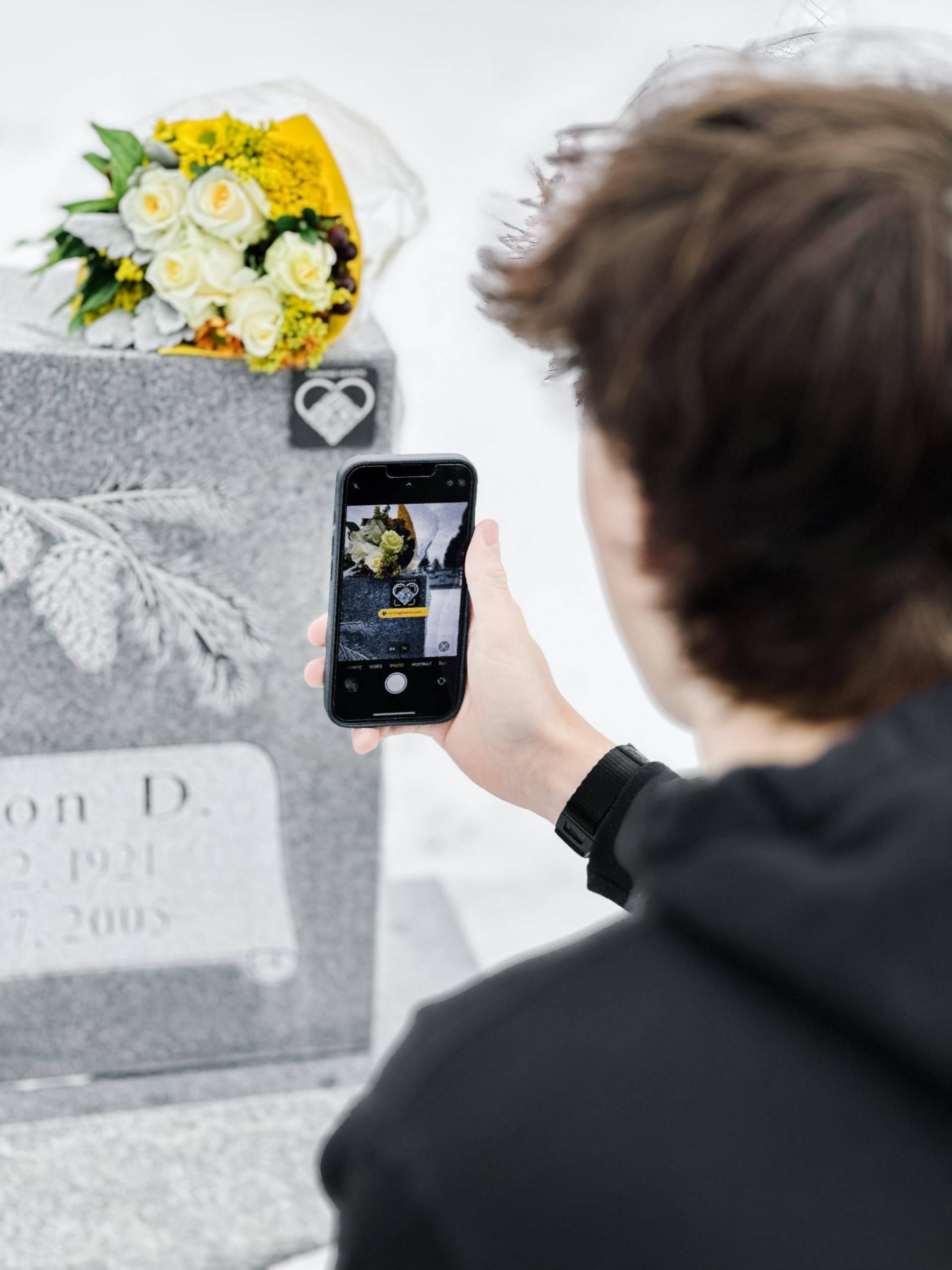 Turning Hearts online profile creation for biographies and memories.