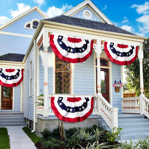 TURNMEON 250th anniversary bunting enhances patriotic party decor.