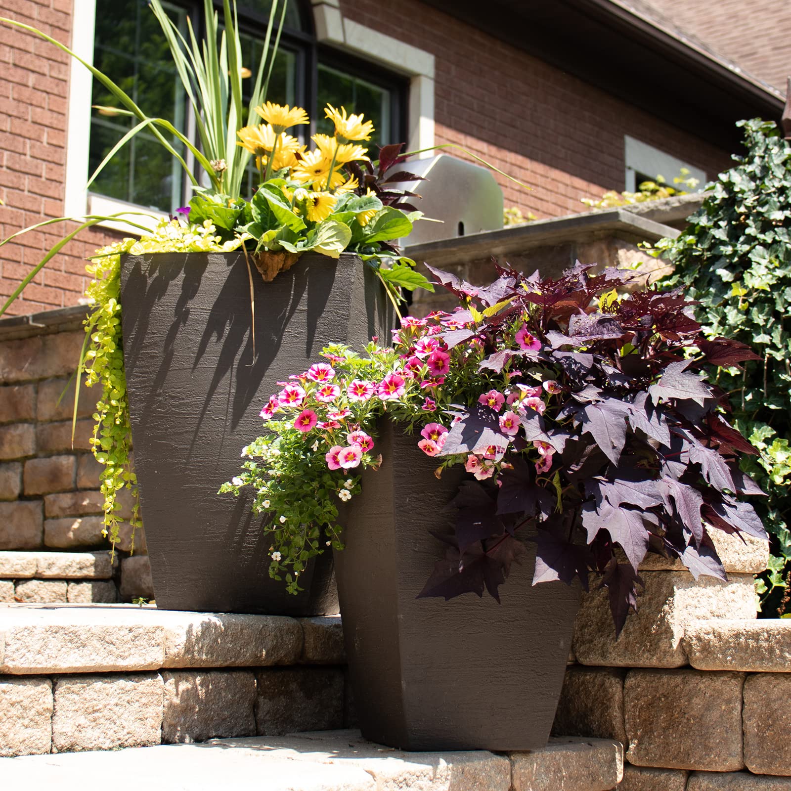 Close-up texture highlight on Tusco MSQT19BK planter showing durable finish
