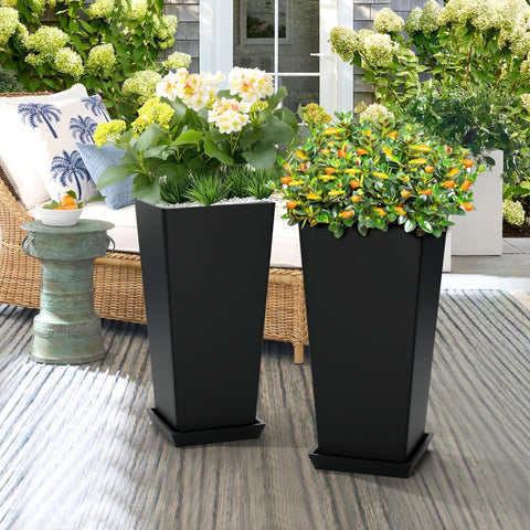 TUYOHW black patio planter with tray helps prevent overwatering
